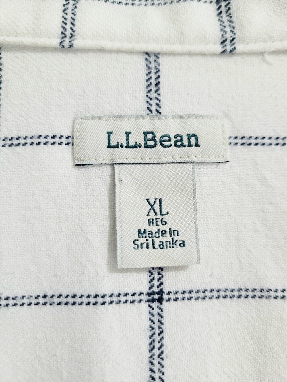 L.L.Bean Women’s XL White Gray Windowpane Plaid 100% Cotton Button Down Shirt - Picture 10 of 13